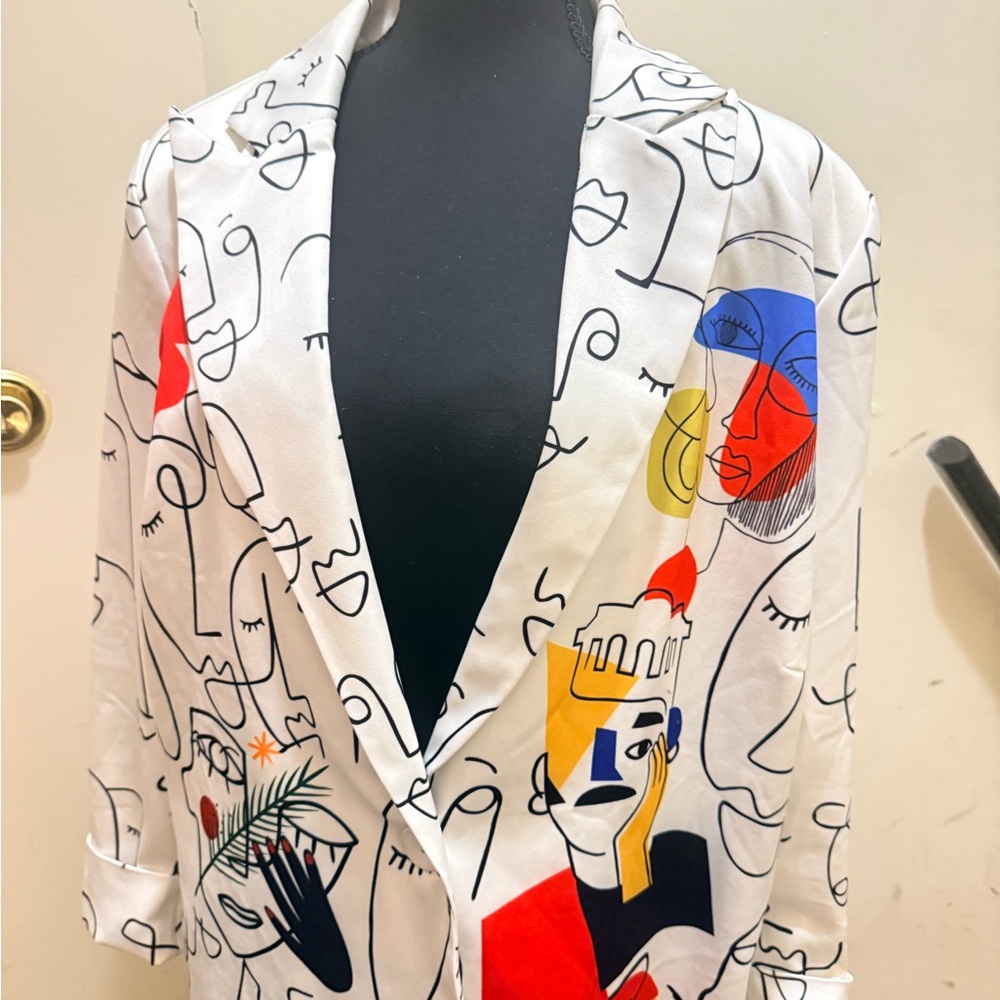 Source Unknown White Abstract Face Print Blazer w… - image 1